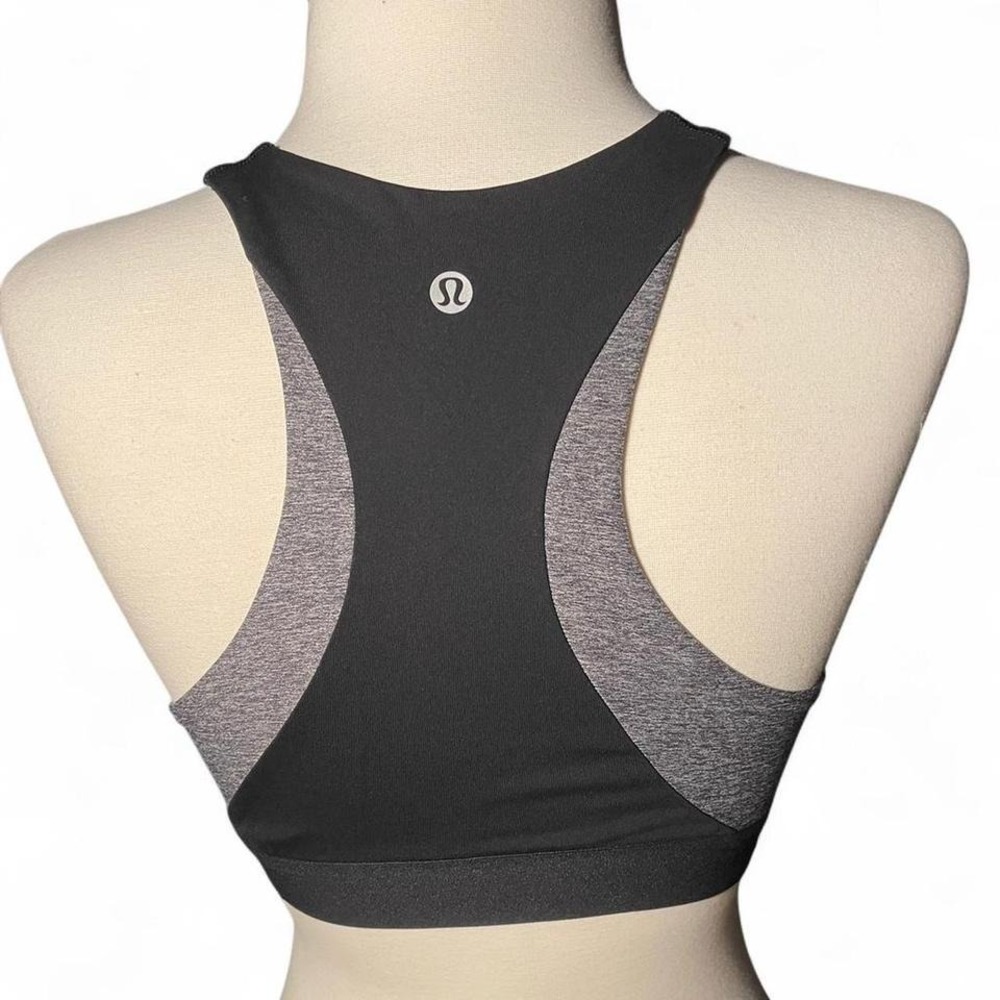 Lululemon Black and Grey Sports Bra Size 6‎